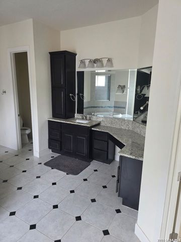 24139 PRESTIGE DR, San Antonio, TX 78260