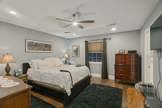 2400 S Bonnie Brae Street, Denton, TX 76207