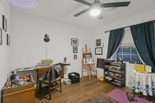 2400 S Bonnie Brae Street, Denton, TX 76207
