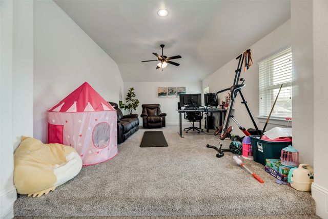 3940 Shrike Trail, Fort Worth, TX 76262
