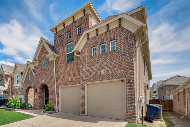 3940 Shrike Trail, Fort Worth, TX 76262