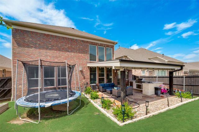 3940 Shrike Trail, Fort Worth, TX 76262