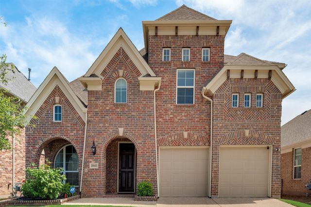 3940 Shrike Trail, Fort Worth, TX 76262