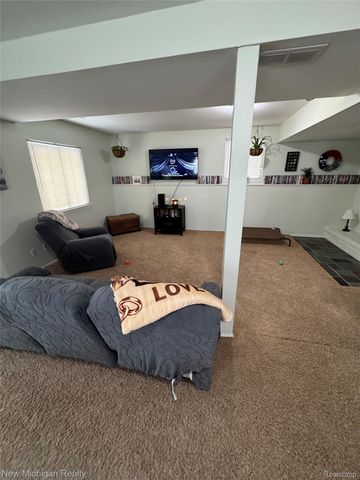 9390 Gale Road, Goodrich Village, MI 48438