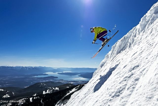 215 W Lake St, Sandpoint, ID 83864