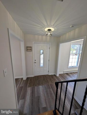 1716 SUPPLEE RD, Lansdale, PA 19446