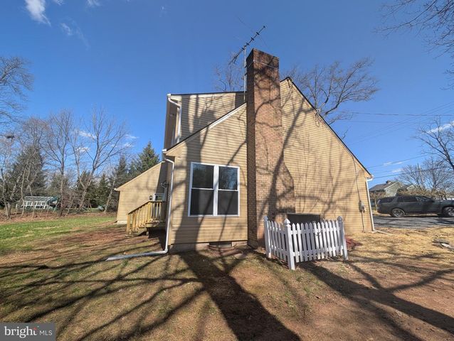 1716 SUPPLEE RD, Lansdale, PA 19446