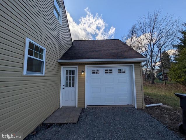 1716 SUPPLEE RD, Lansdale, PA 19446