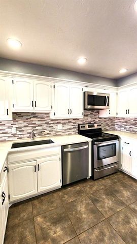 13200 Green Valley Drive, Oklahoma City, OK 73120