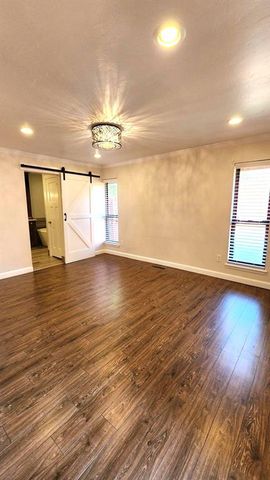 13200 Green Valley Drive, Oklahoma City, OK 73120