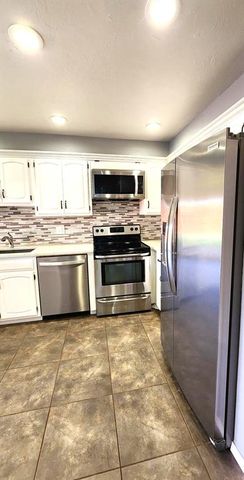 13200 Green Valley Drive, Oklahoma City, OK 73120