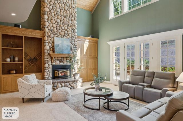 6790 Redwood Retreat Road, Gilroy, CA 95020