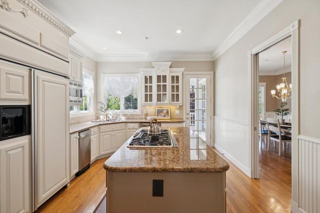 6790 Redwood Retreat Road, Gilroy, CA 95020