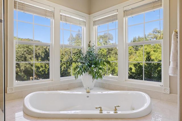 6790 Redwood Retreat Road, Gilroy, CA 95020