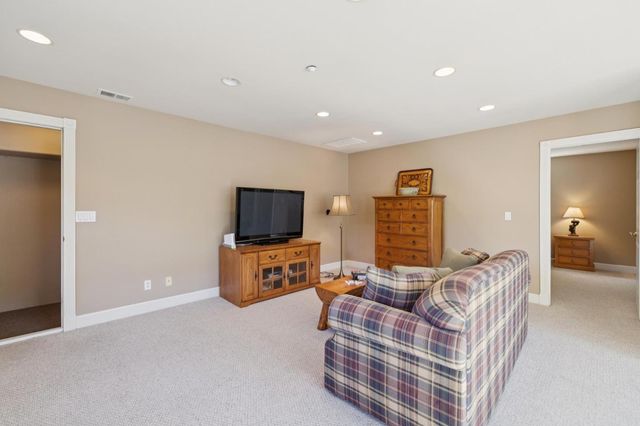 6790 Redwood Retreat Road, Gilroy, CA 95020