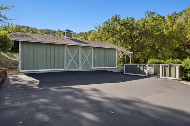 6790 Redwood Retreat Road, Gilroy, CA 95020