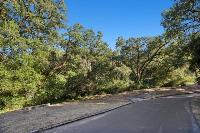 6790 Redwood Retreat Road, Gilroy, CA 95020