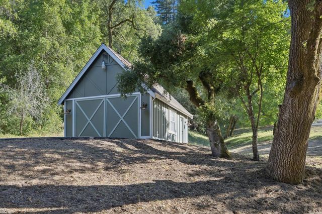 6790 Redwood Retreat Road, Gilroy, CA 95020