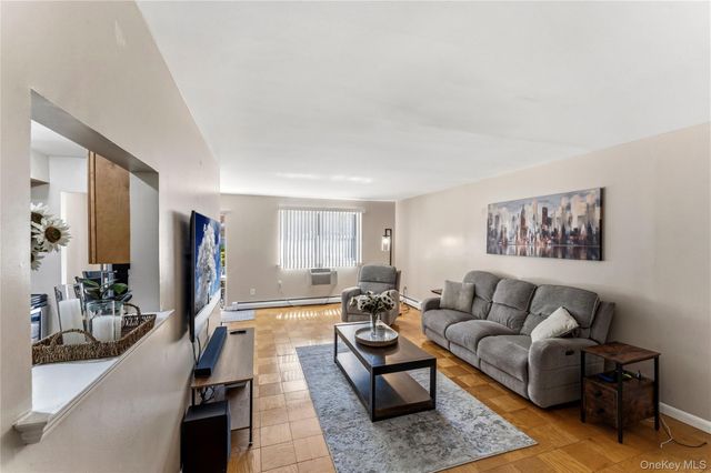 250 N Village Avenue A24, Rockville Centre, NY 11570