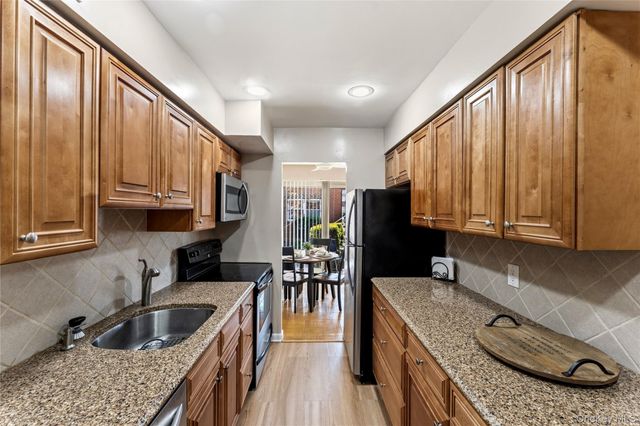 250 N Village Avenue A24, Rockville Centre, NY 11570