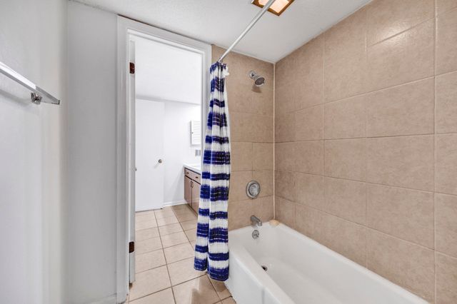 5906 Noyes Ct Apt 4, Memphis, TN 38119