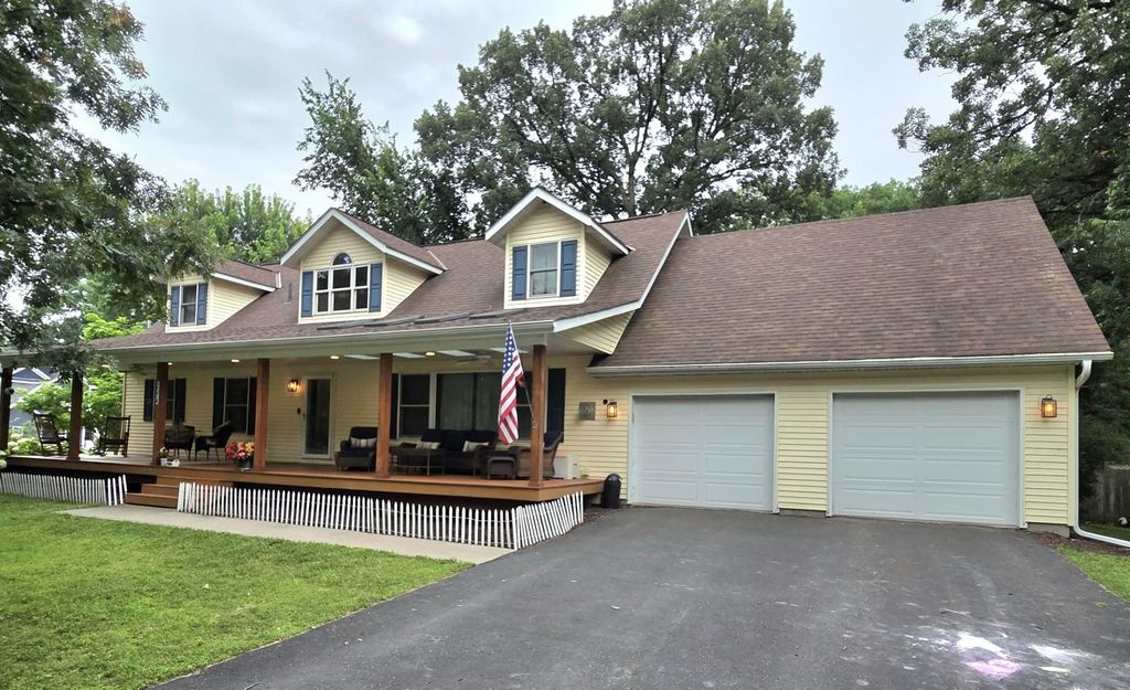 2574 1st Street, White Bear Twp, MN 55110