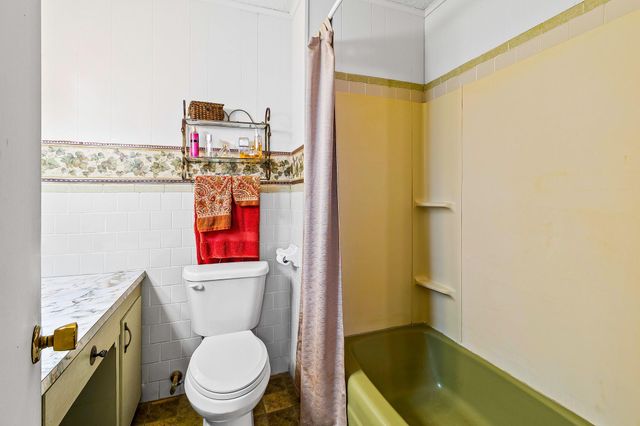 433 W Laurelia Road, Livingston, TX 77351