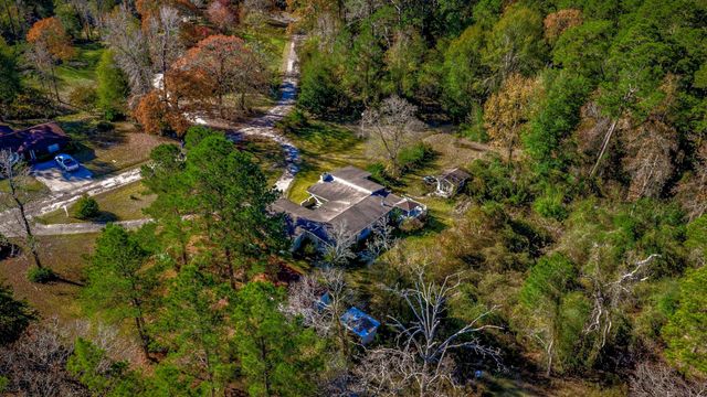 433 W Laurelia Road, Livingston, TX 77351