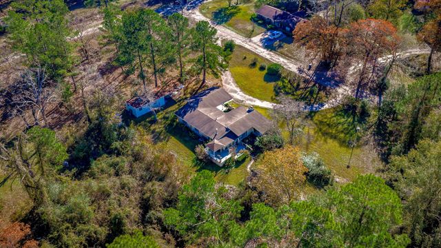 433 W Laurelia Road, Livingston, TX 77351