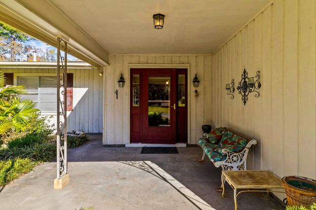 433 W Laurelia Road, Livingston, TX 77351