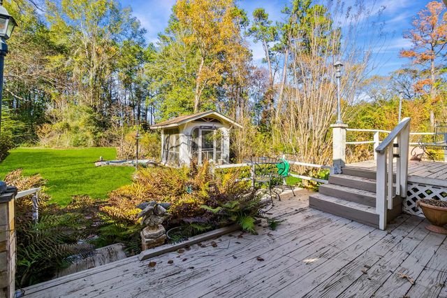 433 W Laurelia Road, Livingston, TX 77351