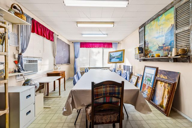 433 W Laurelia Road, Livingston, TX 77351