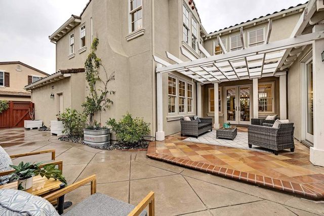 2428 Teal Ln, Alameda, CA 94501