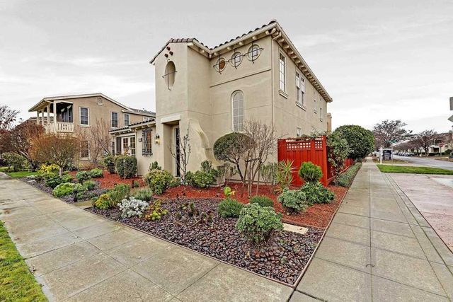 2428 Teal Ln, Alameda, CA 94501