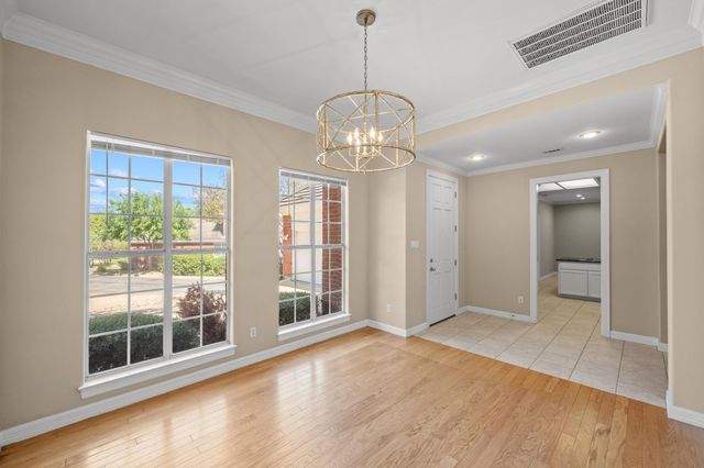 4010 Long Champ DR 19, Austin, TX 78746