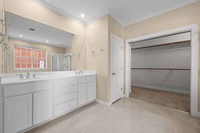 4010 Long Champ DR 19, Austin, TX 78746