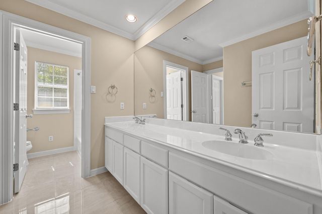 4010 Long Champ DR 19, Austin, TX 78746