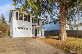 6730 NE Geneva Street, Suquamish, WA 98392