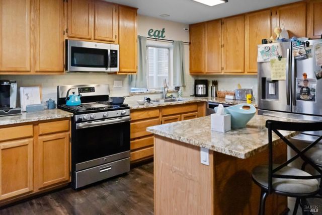 526 Regency Cir, Vacaville, CA 95687