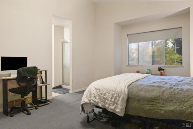 526 Regency Cir, Vacaville, CA 95687