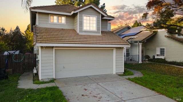 526 Regency Cir, Vacaville, CA 95687