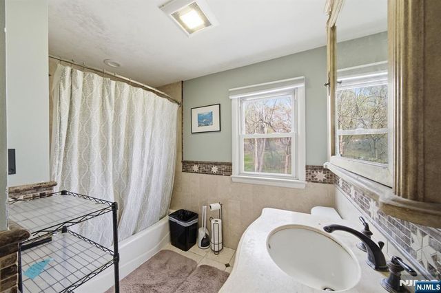 23 Witt Avenue, Denville Township, NJ 07834