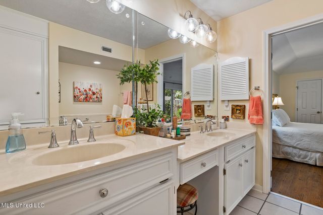 139 Villa Way, Clinton, MS 39056