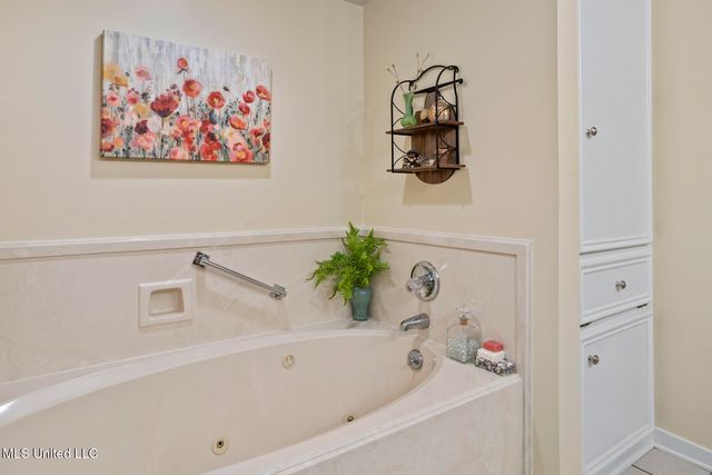 139 Villa Way, Clinton, MS 39056