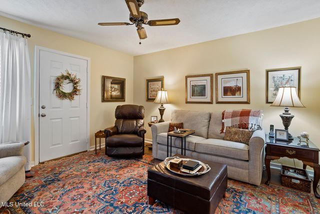 139 Villa Way, Clinton, MS 39056