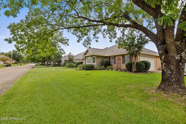 139 Villa Way, Clinton, MS 39056