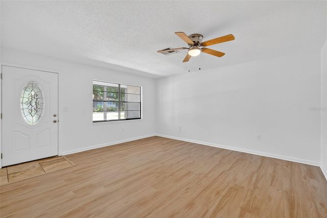 60 OUTLOOK STREET, Umatilla, FL 32784