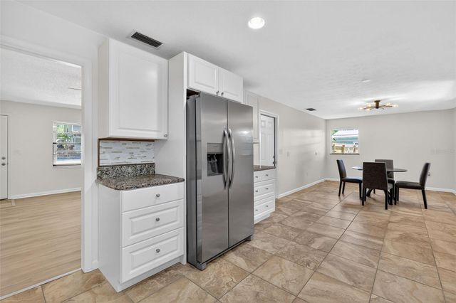 60 OUTLOOK STREET, Umatilla, FL 32784