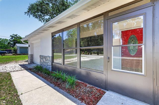 60 OUTLOOK STREET, Umatilla, FL 32784