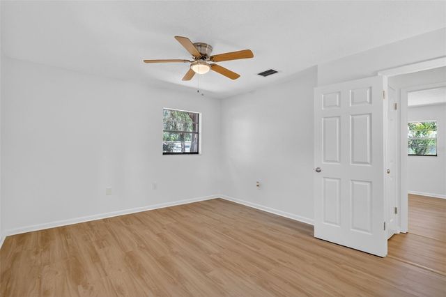 60 OUTLOOK STREET, Umatilla, FL 32784